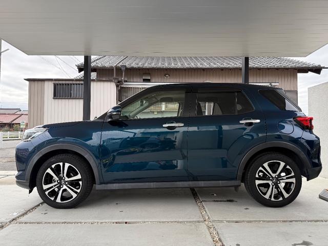 ロッキー Ｇ　純正９インチナビ　フルセグＴＶ　ＤＶＤ　シートヒーター　純正ドライブレコーダー　ＬＥＤヘッドライト　電動格納ミラー　ＥＴＣ　バックカメラ　純正１７インチアルミホイール（9枚目）