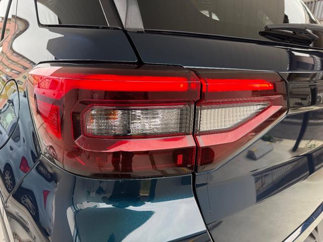 ロッキー Ｇ　純正９インチナビ　フルセグＴＶ　ＤＶＤ　シートヒーター　純正ドライブレコーダー　ＬＥＤヘッドライト　電動格納ミラー　ＥＴＣ　バックカメラ　純正１７インチアルミホイール（13枚目）