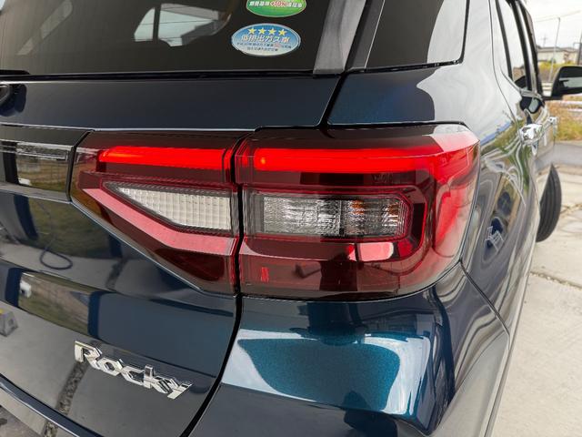 ロッキー Ｇ　純正９インチナビ　フルセグＴＶ　ＤＶＤ　シートヒーター　純正ドライブレコーダー　ＬＥＤヘッドライト　電動格納ミラー　ＥＴＣ　バックカメラ　純正１７インチアルミホイール（14枚目）