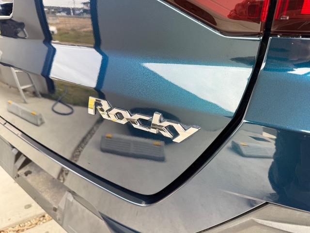 ロッキー Ｇ　純正９インチナビ　フルセグＴＶ　ＤＶＤ　シートヒーター　純正ドライブレコーダー　ＬＥＤヘッドライト　電動格納ミラー　ＥＴＣ　バックカメラ　純正１７インチアルミホイール（19枚目）
