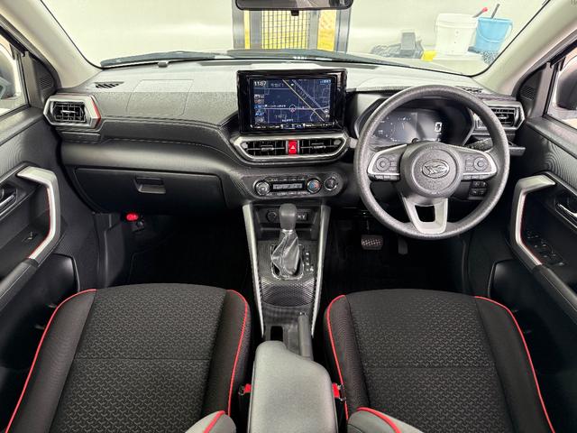 ロッキー Ｇ　純正９インチナビ　フルセグＴＶ　ＤＶＤ　シートヒーター　純正ドライブレコーダー　ＬＥＤヘッドライト　電動格納ミラー　ＥＴＣ　バックカメラ　純正１７インチアルミホイール（33枚目）