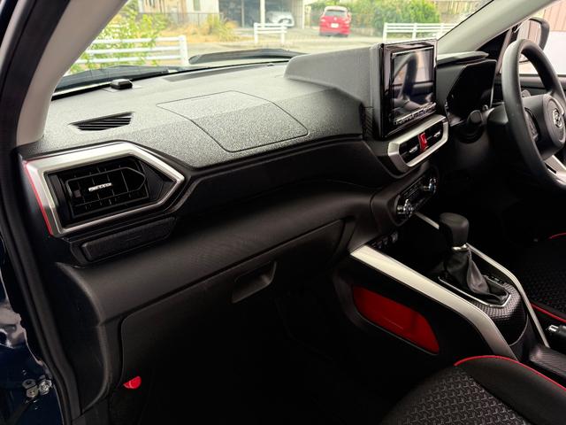 ロッキー Ｇ　純正９インチナビ　フルセグＴＶ　ＤＶＤ　シートヒーター　純正ドライブレコーダー　ＬＥＤヘッドライト　電動格納ミラー　ＥＴＣ　バックカメラ　純正１７インチアルミホイール（44枚目）