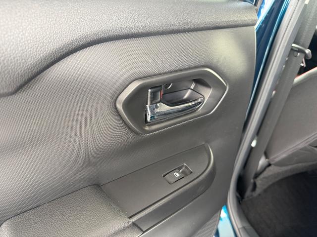 ロッキー Ｇ　純正９インチナビ　フルセグＴＶ　ＤＶＤ　シートヒーター　純正ドライブレコーダー　ＬＥＤヘッドライト　電動格納ミラー　ＥＴＣ　バックカメラ　純正１７インチアルミホイール（65枚目）