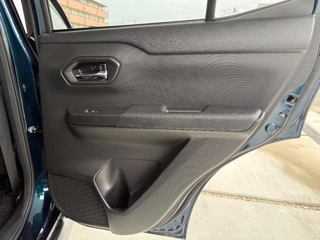 ロッキー Ｇ　純正９インチナビ　フルセグＴＶ　ＤＶＤ　シートヒーター　純正ドライブレコーダー　ＬＥＤヘッドライト　電動格納ミラー　ＥＴＣ　バックカメラ　純正１７インチアルミホイール（67枚目）