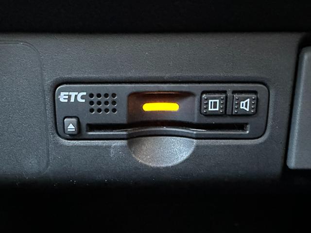 Ｎ－ＢＯＸカスタム Ｇ・Ｌパッケージ　社外ナビ／リアカメラ　／スマートキー　／両側電動スライドドア／ＥＴＣ／オートエアコン／純正１５インチアルミ／ＨＩＤヘッドライト（オートライト機能付）／（13枚目）