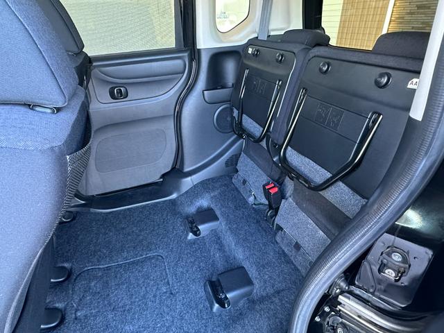 Ｎ－ＢＯＸカスタム Ｇ・Ｌパッケージ　社外ナビ／リアカメラ　／スマートキー　／両側電動スライドドア／ＥＴＣ／オートエアコン／純正１５インチアルミ／ＨＩＤヘッドライト（オートライト機能付）／（19枚目）