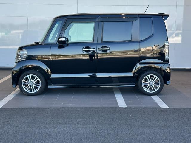 Ｎ－ＢＯＸカスタム Ｇ・Ｌパッケージ　社外ナビ／リアカメラ　／スマートキー　／両側電動スライドドア／ＥＴＣ／オートエアコン／純正１５インチアルミ／ＨＩＤヘッドライト（オートライト機能付）／（32枚目）