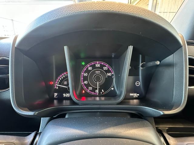 視認性に優れた見やすいメーターです。