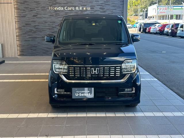 常時３０台以上の在庫を揃えております☆万一、お気に入りのお車が見つからなければ、オークション等での買いつけも行っておりますのでスタッフへご相談ください。