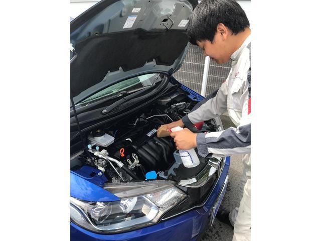 エンジンルームをご覧ください！！当店の車両はパッと見えないエンジンルームもきちんと清掃いたします。