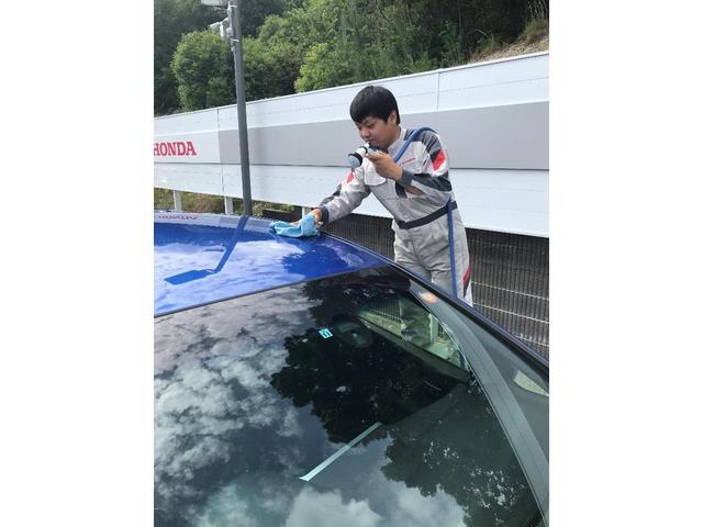 ＣＲ－Ｖハイブリッド ｅ：ＨＥＶＥＸ・ブラックエディション　ナビゲーション（フルセグ対応）／リアカメラ／スマートキー／サンルーフ／ＥＴＣ２．０／本革シート（シートヒーター付）／サイドカーテンエアバッグ＆サイドエアバッグ／ＬＥＤヘッドライト（オートライト機能付）（22枚目）