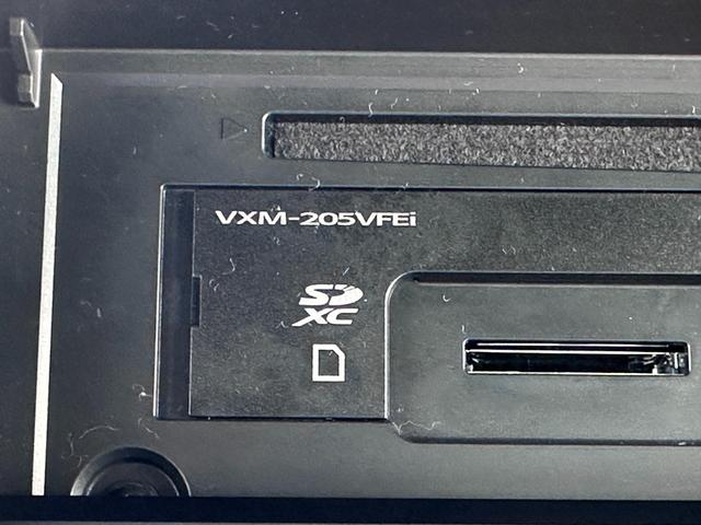 N-BOXカスタム Lターボ ギャザズナビ/リアカメラ/スマートキー/ETC/両側電動スライドドア/オートエアコン/LEDヘッドライト(オートライト機能付)/純正15インチアルミ/サイドカーテンエアバッグ&サイドエアバッグ/(11枚目)