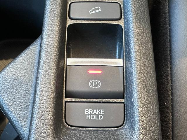 ヴェゼル e:HEVZ コネクトディスプレイ/リアカメラ/ETC2.0/元デモカー/LEDヘッドライト(オートライト機能付)/純正18インチアルミ/スマートキー/オートエアコン/前席シートヒーター/(7枚目)