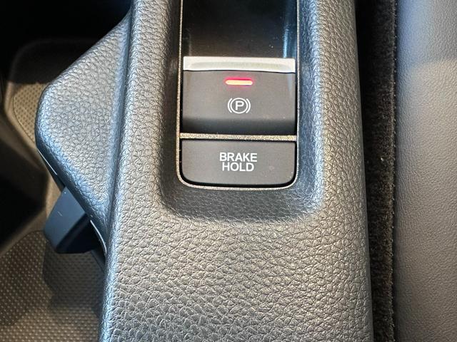 ヴェゼル e:HEVZ コネクトディスプレイ/リアカメラ/ETC2.0/元デモカー/LEDヘッドライト(オートライト機能付)/純正18インチアルミ/スマートキー/オートエアコン/前席シートヒーター/(8枚目)