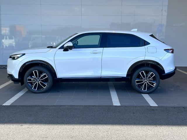 ヴェゼル e:HEVZ コネクトディスプレイ/リアカメラ/ETC2.0/元デモカー/LEDヘッドライト(オートライト機能付)/純正18インチアルミ/スマートキー/オートエアコン/前席シートヒーター/(17枚目)