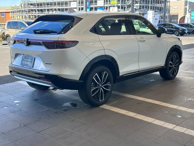 ヴェゼル e:HEVZ コネクトディスプレイ/リアカメラ/ETC2.0/元デモカー/LEDヘッドライト(オートライト機能付)/純正18インチアルミ/スマートキー/オートエアコン/前席シートヒーター/(20枚目)