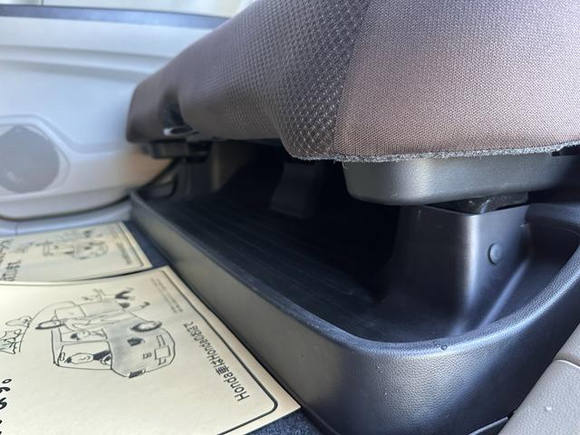 N-WGN GSSパッケージII ギャザズナビ/リアカメラ/スマートキー/HIDヘッドライト(オートライト機能付)/ETC/前席シートヒーター/サイドカーテンエアバッグ&サイドエアバッグ(24枚目)