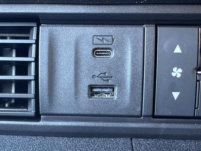 Ｎ－ＢＯＸカスタム ベースグレード　ギャザズナビ／リアカメラ／ＥＴＣ／両側電動スライドドア／オートエアコン／ホンダセンシング／サイドエアバッグ＆カーテンエアバッグ／シートヒーター／純正１４インチアルミ／元デモカー（12枚目）