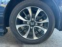 アルミホイール装着車です。見た目だけでなく、鉄ホイールより軽く、燃費にも良い影響を与えてくれます。