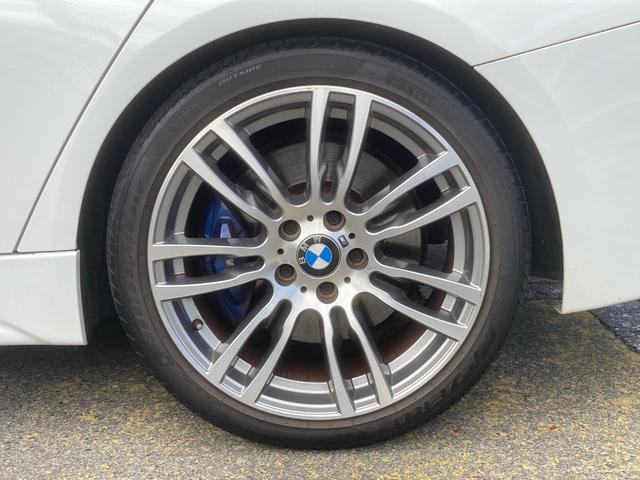 ３シリーズ ３２０ｉツーリング　Ｍスポーツ　ファストトラックパッケージ　１９インチアルミホイール　禁煙車　ナビ　ＣＤ　ＤＶＤ再生　ＥＴＣ　バックカメラ　クルーズコントロール　スペアキー　グー鑑定　パワーバックドア　当店買取車（17枚目）