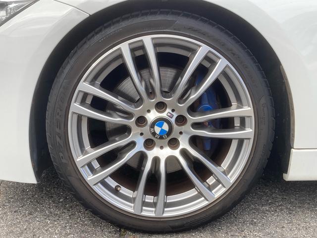 ３シリーズ ３２０ｉツーリング　Ｍスポーツ　ファストトラックパッケージ　１９インチアルミホイール　禁煙車　ナビ　ＣＤ　ＤＶＤ再生　ＥＴＣ　バックカメラ　クルーズコントロール　スペアキー　グー鑑定　パワーバックドア　当店買取車（18枚目）