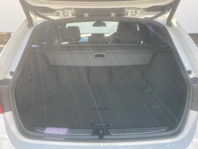 ３シリーズ ３２０ｉツーリング　Ｍスポーツ　ファストトラックパッケージ　１９インチアルミホイール　禁煙車　ナビ　ＣＤ　ＤＶＤ再生　ＥＴＣ　バックカメラ　クルーズコントロール　スペアキー　グー鑑定　パワーバックドア　当店買取車（19枚目）