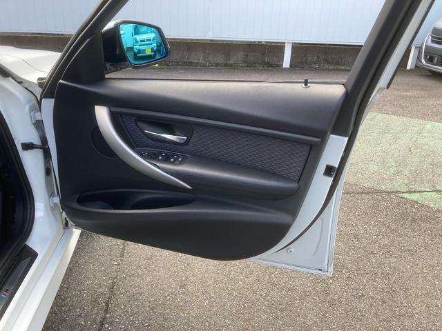 ３シリーズ ３２０ｉツーリング　Ｍスポーツ　ファストトラックパッケージ　１９インチアルミホイール　禁煙車　ナビ　ＣＤ　ＤＶＤ再生　ＥＴＣ　バックカメラ　クルーズコントロール　スペアキー　グー鑑定　パワーバックドア　当店買取車（48枚目）