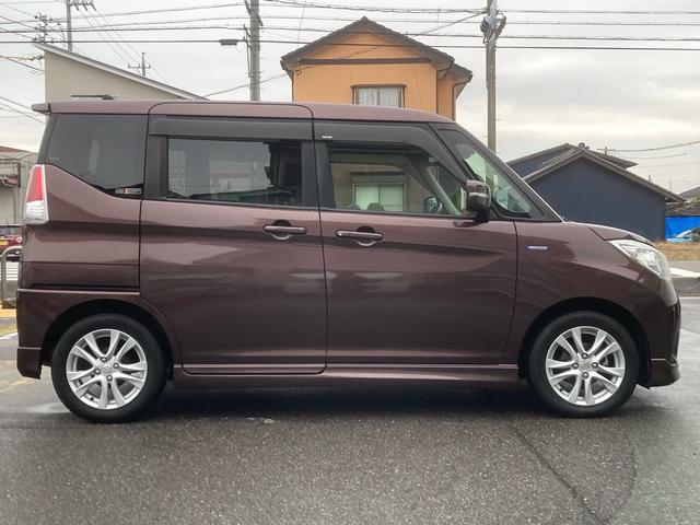 ソリオ ハイブリッドＭＸ　全国ディーラー保証一年付き　ワンオーナー　スペアキー　純正７インチナビ　　フルセグ　ＣＤ　ＤＶＤ再生　ブルートゥース　バックカメラ　ＥＴＣ　両側パワースライドドア　ドライブレコーダー　シートヒーター（12枚目）