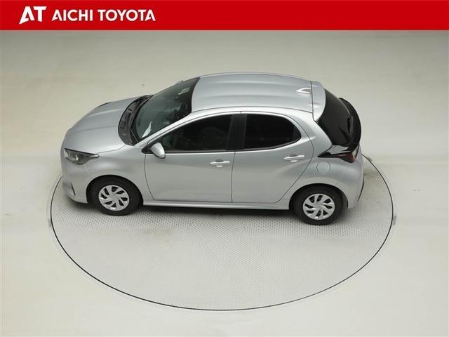 ヤリス Ｘ　ＰＣＳ　スマートキーシステム　元レンタカー　横滑り防止装置付き　ワイヤレスキー　バックガイドモニター　盗難防止　サイドエアバック　エアコン　Ｗエアバッグ　パワーウインドウ　ＥＴＣ付き　パワステ　ナビ（11枚目）