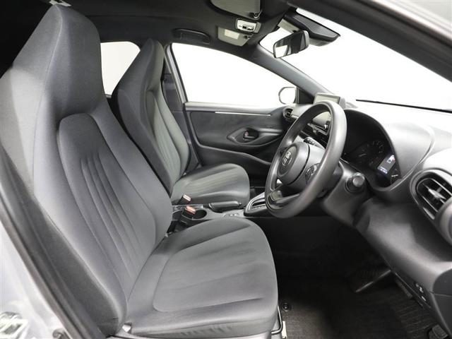 ヤリス Ｘ　ＰＣＳ　スマートキーシステム　元レンタカー　横滑り防止装置付き　ワイヤレスキー　バックガイドモニター　盗難防止　サイドエアバック　エアコン　Ｗエアバッグ　パワーウインドウ　ＥＴＣ付き　パワステ　ナビ（19枚目）