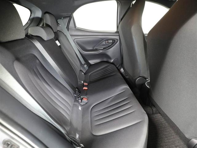 ヤリス Ｘ　ＰＣＳ　スマートキーシステム　元レンタカー　横滑り防止装置付き　ワイヤレスキー　バックガイドモニター　盗難防止　サイドエアバック　エアコン　Ｗエアバッグ　パワーウインドウ　ＥＴＣ付き　パワステ　ナビ（20枚目）