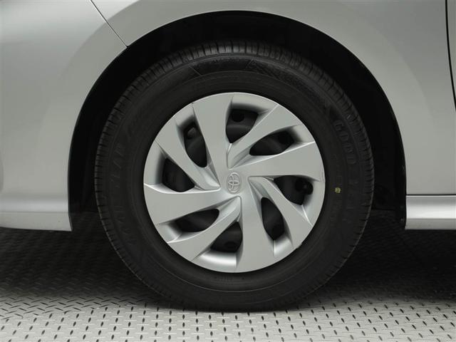 ヤリス Ｘ　ＰＣＳ　スマートキーシステム　元レンタカー　横滑り防止装置付き　ワイヤレスキー　バックガイドモニター　盗難防止　サイドエアバック　エアコン　Ｗエアバッグ　パワーウインドウ　ＥＴＣ付き　パワステ　ナビ（30枚目）