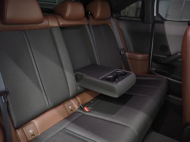 ＭＸ－３０ ベースグレード　３トーン車・ベーシックＰＫＧ・エクステリアＰＫＧ・インテリアＰＫＧ・ユーティリティＰＫＧ・マツダコネクト・全方位カメラ・障害物センサー・ＢＳＭ・シートヒーター・ＬＥＤヘッドライト・純正ＡＷ・純正ナビ（42枚目）