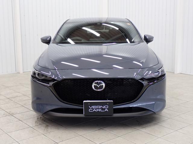 ＭＡＺＤＡ３ファストバック Ｘバーガンディ　セレクション　４ＷＤ・柿本改マフラー・ＴＥＩＮ車高調・ＷｅｄｓＳｐｏｒｔアルミ・マツダコネクト・障害物センサー・全方位カメラ・赤本革・ＨＵＤ・電動シート・シートヒーター・ＬＥＤライト・純正ナビ・ＴＶ・ＤＶＤ再生（9枚目）