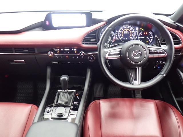 ＭＡＺＤＡ３ファストバック Ｘバーガンディ　セレクション　４ＷＤ・柿本改マフラー・ＴＥＩＮ車高調・ＷｅｄｓＳｐｏｒｔアルミ・マツダコネクト・障害物センサー・全方位カメラ・赤本革・ＨＵＤ・電動シート・シートヒーター・ＬＥＤライト・純正ナビ・ＴＶ・ＤＶＤ再生（19枚目）