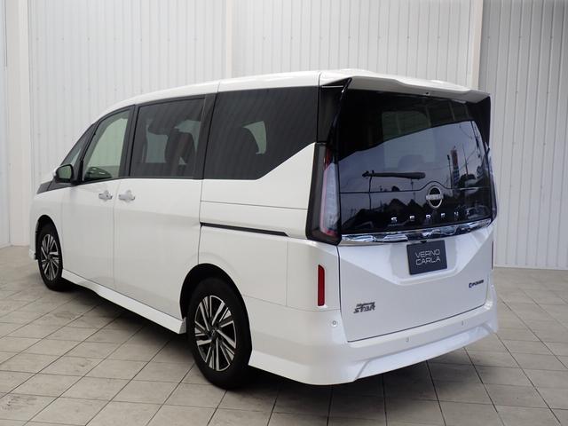 セレナ e-パワー ハイウェイスターV 両側電動スライドドア・エマージェンシーB・障害物センサー・全方位カメラ・LEDライト・BSM・デジタルミラー・スマートキー・純正AW・12.3型純正ナビ・TV・Bluetooth・ETC・前後ドラレコ(13枚目)