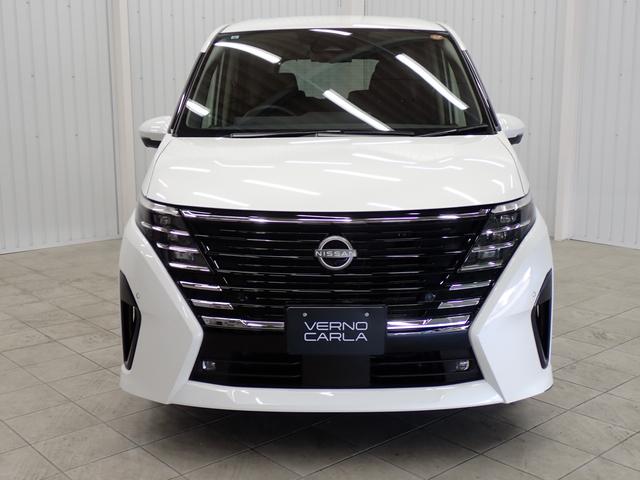 セレナ e-パワー ハイウェイスターV 両側電動スライドドア・エマージェンシーブレーキ・障害物センサー・全方位カメラ・BSM・LEDライト・スマートキー・純正AW・12.3型ニッサンコネクトナビ・TV・Bluetooth・ETC・ドラレコ(10枚目)