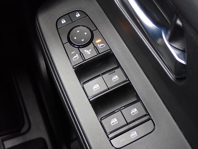 セレナ e-パワー ハイウェイスターV 両側電動スライドドア・エマージェンシーブレーキ・障害物センサー・全方位カメラ・BSM・LEDライト・スマートキー・純正AW・12.3型ニッサンコネクトナビ・TV・Bluetooth・ETC・ドラレコ(36枚目)