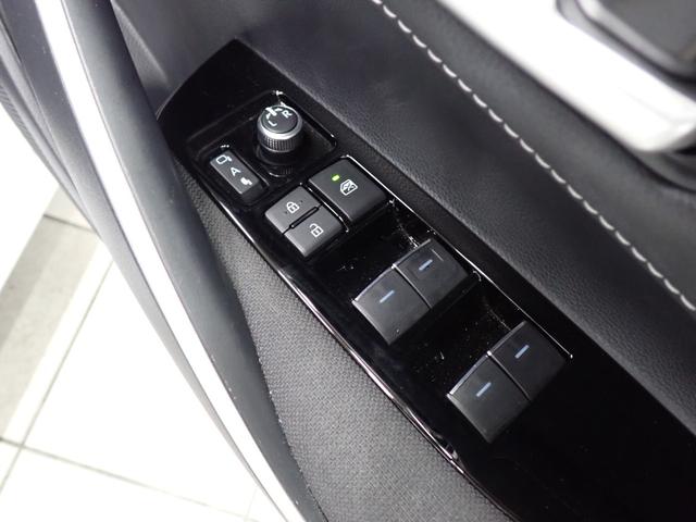 カローラツーリング ハイブリッド　Ｇ　トヨタセーフティセンス・障害物センサー・ＬＥＤヘッドライト・スマートキー・純正８インチディスプレイオーディオ・バックカメラ・フルセグＴＶ・Ｂｌｕｅｔｏｏｔｈ・ＥＴＣ・ドライブレコーダー（36枚目）