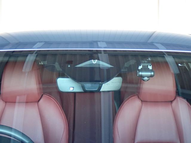 ＭＡＺＤＡ３ファストバック ２０Ｓ　ツーリング　マツダコネクト・障害物センサー・全方位カメラ・ＢＯＳＥサウンド・ＢＳＭ・ＨＵＤ・ワイヤレス充電・赤本革・電動シート・シートヒーター・ＬＥＤライト・純正ＡＷ・ＴＶ・Ｂｌｕｅｔｏｏｔｈ・ＥＴＣ・ドラレコ（12枚目）