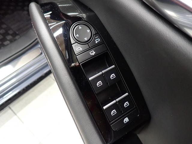 ＭＡＺＤＡ３ファストバック ２０Ｓ　ツーリング　マツダコネクト・障害物センサー・全方位カメラ・ＢＯＳＥサウンド・ＢＳＭ・ＨＵＤ・ワイヤレス充電・赤本革・電動シート・シートヒーター・ＬＥＤライト・純正ＡＷ・ＴＶ・Ｂｌｕｅｔｏｏｔｈ・ＥＴＣ・ドラレコ（37枚目）