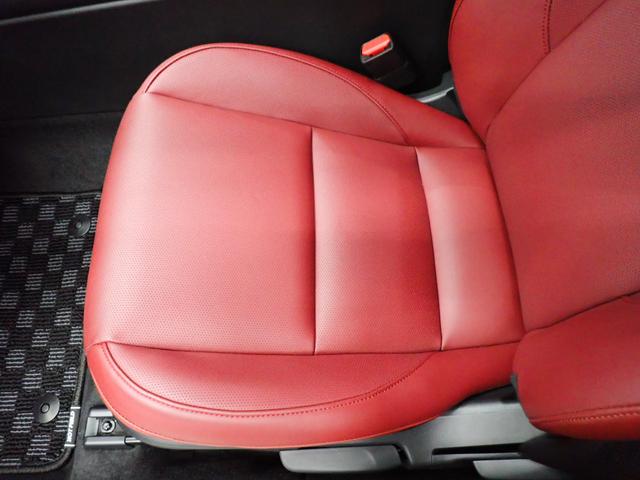 ＭＡＺＤＡ３ファストバック ２０Ｓ　ツーリング　マツダコネクト・障害物センサー・全方位カメラ・ＢＯＳＥサウンド・ＢＳＭ・ＨＵＤ・ワイヤレス充電・赤本革・電動シート・シートヒーター・ＬＥＤライト・純正ＡＷ・ＴＶ・Ｂｌｕｅｔｏｏｔｈ・ＥＴＣ・ドラレコ（42枚目）