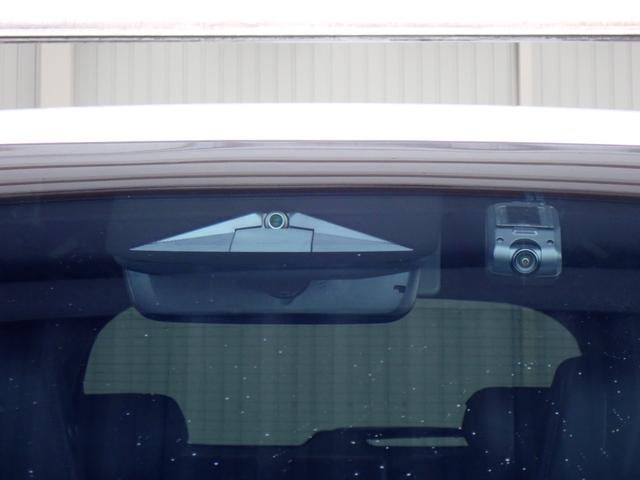 オデッセイハイブリッド e:HEVアブソルート・EXブラックエディション 両側電動スライドドア・後席モニター・ホンダセンシング・障害物センサー・全方位カメラ・パワーゲート・黒本革・電動シート・シートヒーター・LEDライト・純正AW・純正ナビ・TV・DVD・ETC・ドラレコ(14枚目)