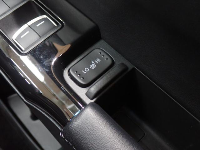 オデッセイハイブリッド e:HEVアブソルート・EXブラックエディション 両側電動スライドドア・後席モニター・ホンダセンシング・障害物センサー・全方位カメラ・パワーゲート・黒本革・電動シート・シートヒーター・LEDライト・純正AW・純正ナビ・TV・DVD・ETC・ドラレコ(40枚目)