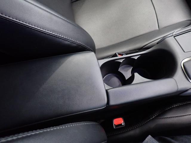 ＣＴ ＣＴ２００ｈ　運転席　助手席シートヒーター　ＬＥＤヘッドライト　スマートキー　純正ＡＷ　純正ナビ　バックカメラ　フルセグＴＶ　ＤＶＤ再生　Ｂｌｕｅｔｏｏｔｈ　ＥＴＣ２．０　オートエアコン　オートライト（24枚目）