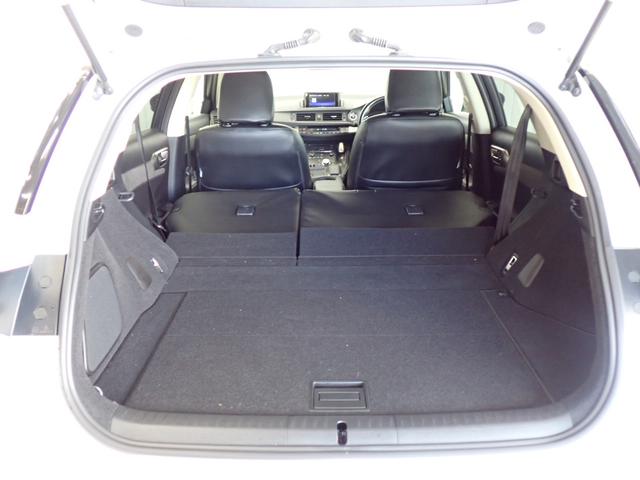 ＣＴ ＣＴ２００ｈ　運転席　助手席シートヒーター　ＬＥＤヘッドライト　スマートキー　純正ＡＷ　純正ナビ　バックカメラ　フルセグＴＶ　ＤＶＤ再生　Ｂｌｕｅｔｏｏｔｈ　ＥＴＣ２．０　オートエアコン　オートライト（41枚目）