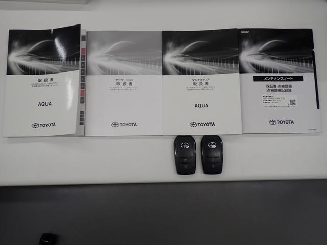 アクア Ｘ　トヨタセーフティセンス・ＬＥＤヘッドライト・スマートキー・純正ディスプレイオーディオ・バックカメラ・Ｂｌｕｅｔｏｏｔｈ・ＥＴＣ・ドライブレコーダー・ＡＣ電源１００Ｖ／１５００Ｗ（8枚目）