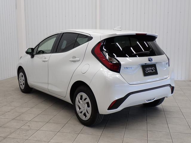 アクア Ｘ　トヨタセーフティセンス・ＬＥＤヘッドライト・スマートキー・純正ディスプレイオーディオ・バックカメラ・Ｂｌｕｅｔｏｏｔｈ・ＥＴＣ・ドライブレコーダー・ＡＣ電源１００Ｖ／１５００Ｗ（12枚目）