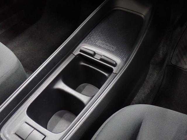 アクア Ｘ　トヨタセーフティセンス・ＬＥＤヘッドライト・スマートキー・純正ディスプレイオーディオ・バックカメラ・Ｂｌｕｅｔｏｏｔｈ・ＥＴＣ・ドライブレコーダー・ＡＣ電源１００Ｖ／１５００Ｗ（24枚目）