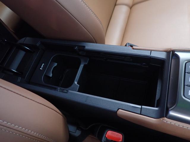 ＬＢＸ リラックス　パノラミックビューモニター・電動ゲート・レクサスセーフティＳ・障害物センサー・本革・ＢＳＭ・電動シート・シートヒーター・ＬＥＤヘッドライト・純正１８ＡＷ・９．８型純正ＤＡ・ＴＶ・ＥＴＣ２．０・ドラレコ（35枚目）